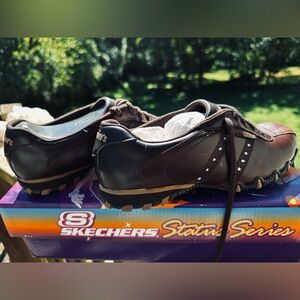 Skechers Y2K women’s Dark Brown REDEFINE leather bling Sneakers. SZ 6 NWT